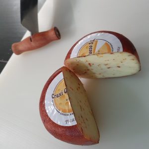 Craxi.P610 Queso picante kilo, pequeña rueda de queso gouda de granja de leche cruda de vaca, queso gouda Holandés artesano con chiles