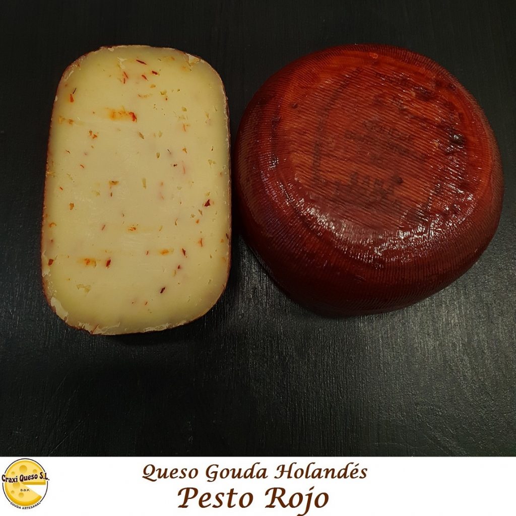Pídenos online este delicioso queso rojo. Por sólo 9,60€ cada uno podrás comprar este delicioso pequeño queso Gouda artesano con hierbas de pesto rojo, queso de leche cruda de vaca