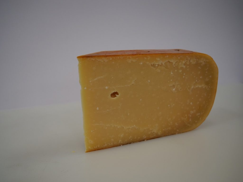 Kilo de queso Gouda de Holanda de 1 año en España. Quesos Gouda artesanales de la granja holandesa