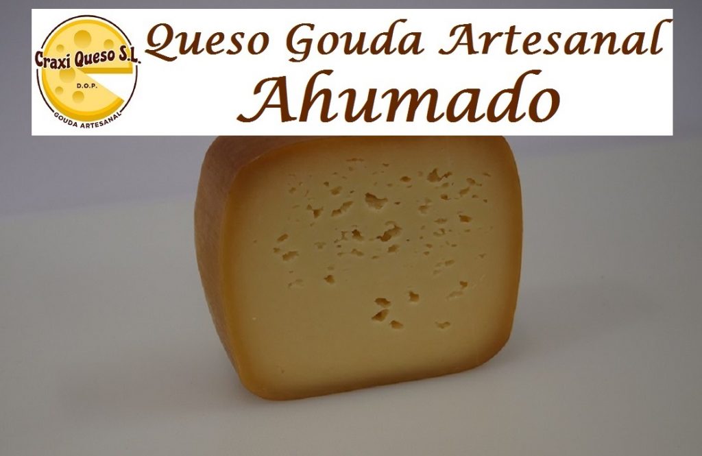 Quesos ahumados artesanales precio por kilo. Queso Gouda ahumado a partir de leche cruda de vaca