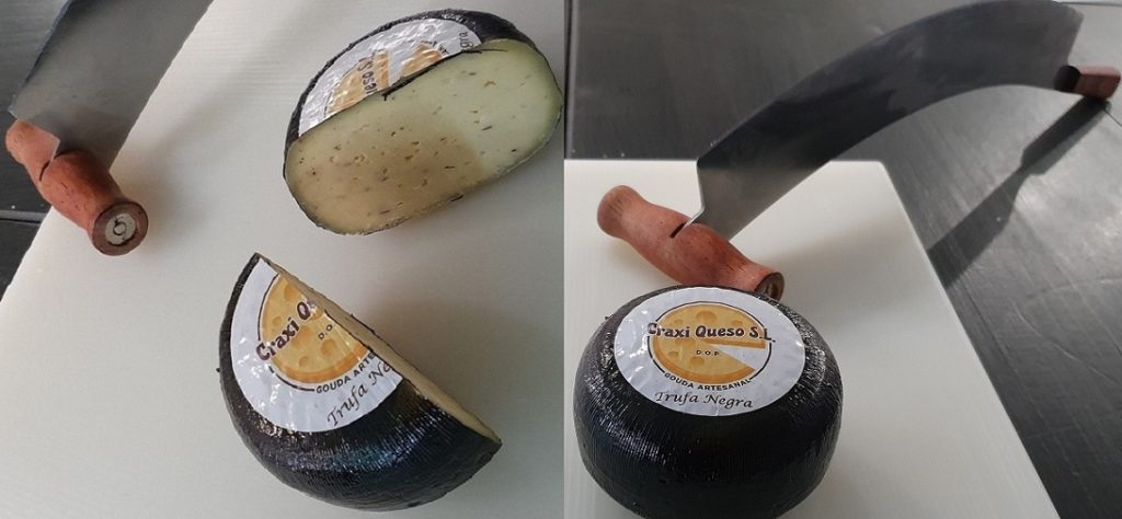 Queso Gouda con trufa negra artesanal de leche cruda de vaca en formato pequeño de 480 gramos