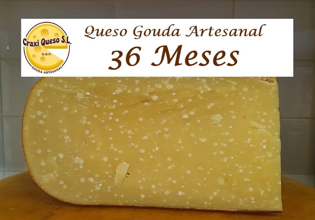 Queso de granja añejo con cristales: 3 años de curación y sabor fuerte y intenso
