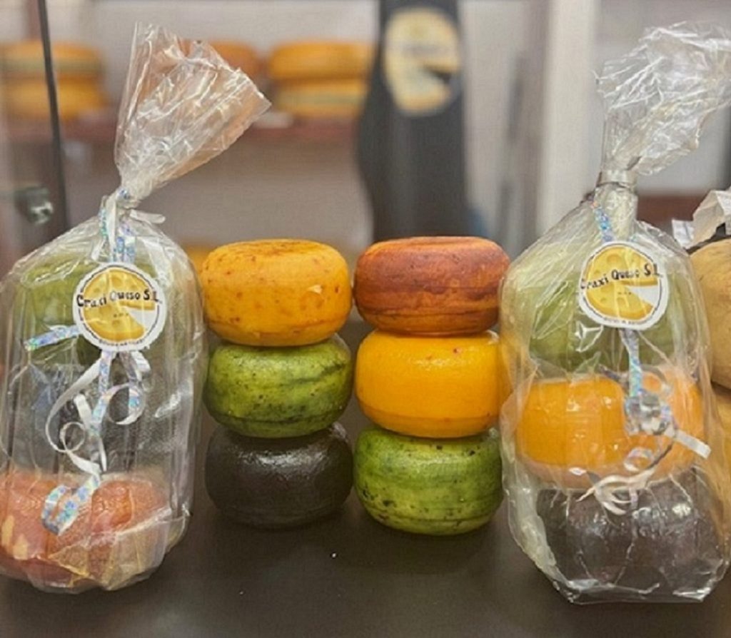 Regalos de empresa personalizados. Digalo con auténtico queso Gouda: una elección deliciosa para un regalo de empresa.